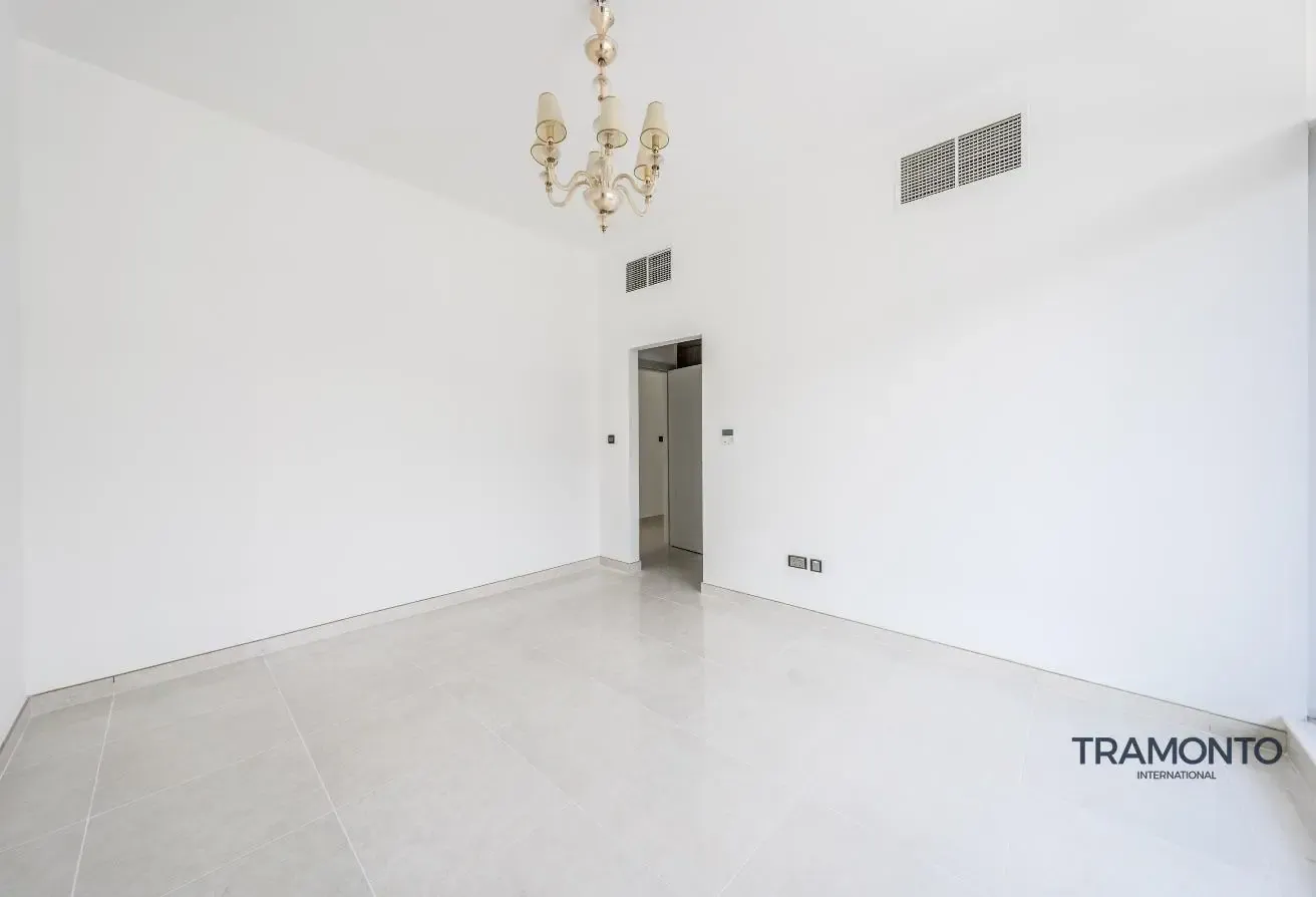 Community View | Spacious Area | Vacant