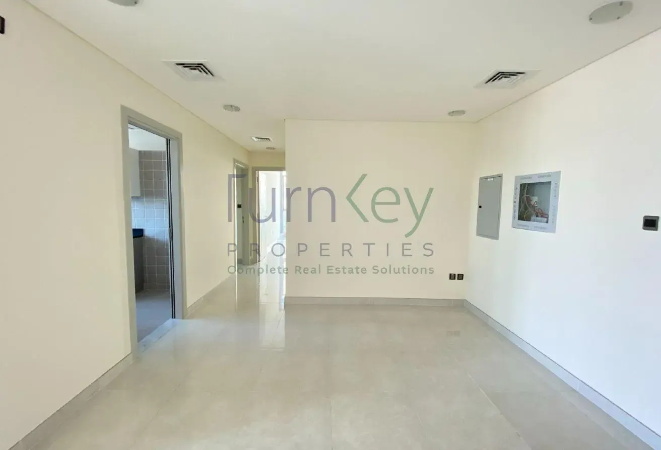 2BR+Maids | Well Maintained | Vacant on Transfer