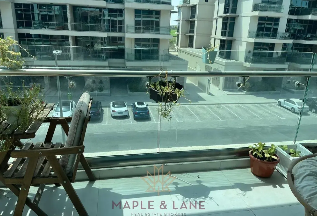 Upgraded | Spacious 2BR+Maid | Vacant on Transfer