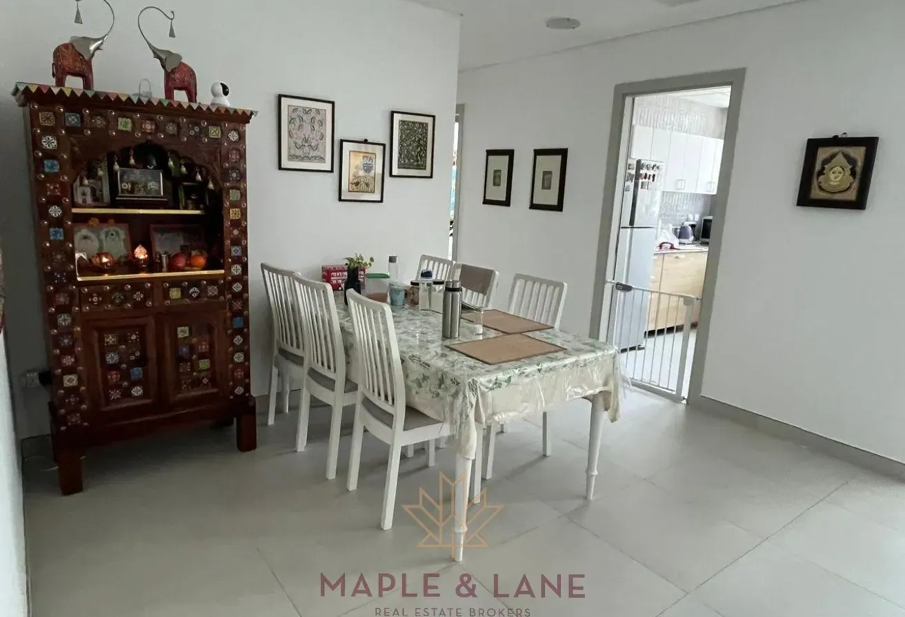 Upgraded | Spacious 2BR+Maid | Vacant on Transfer