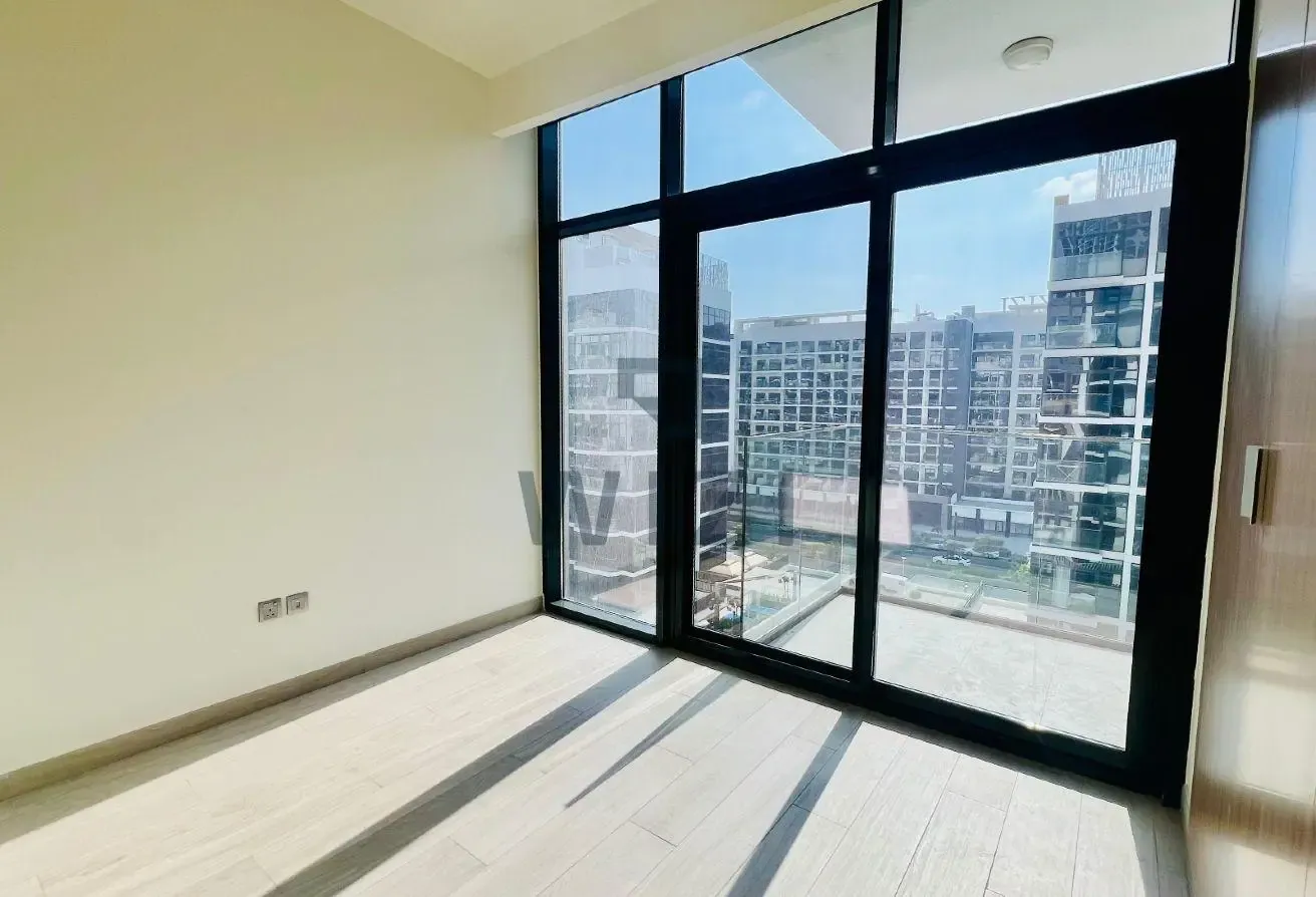 Bright and Spacious | High Floor | Community View