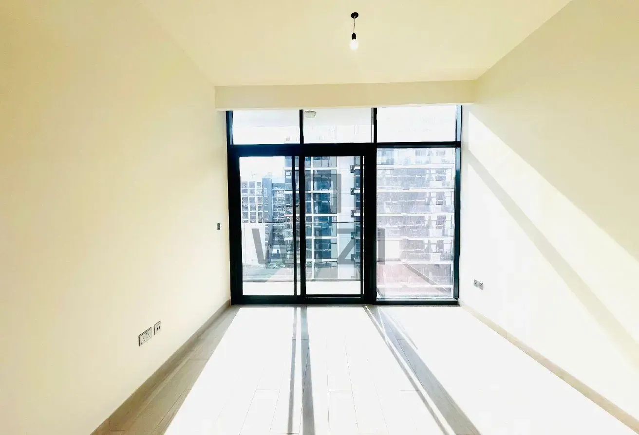 Bright and Spacious | High Floor | Community View