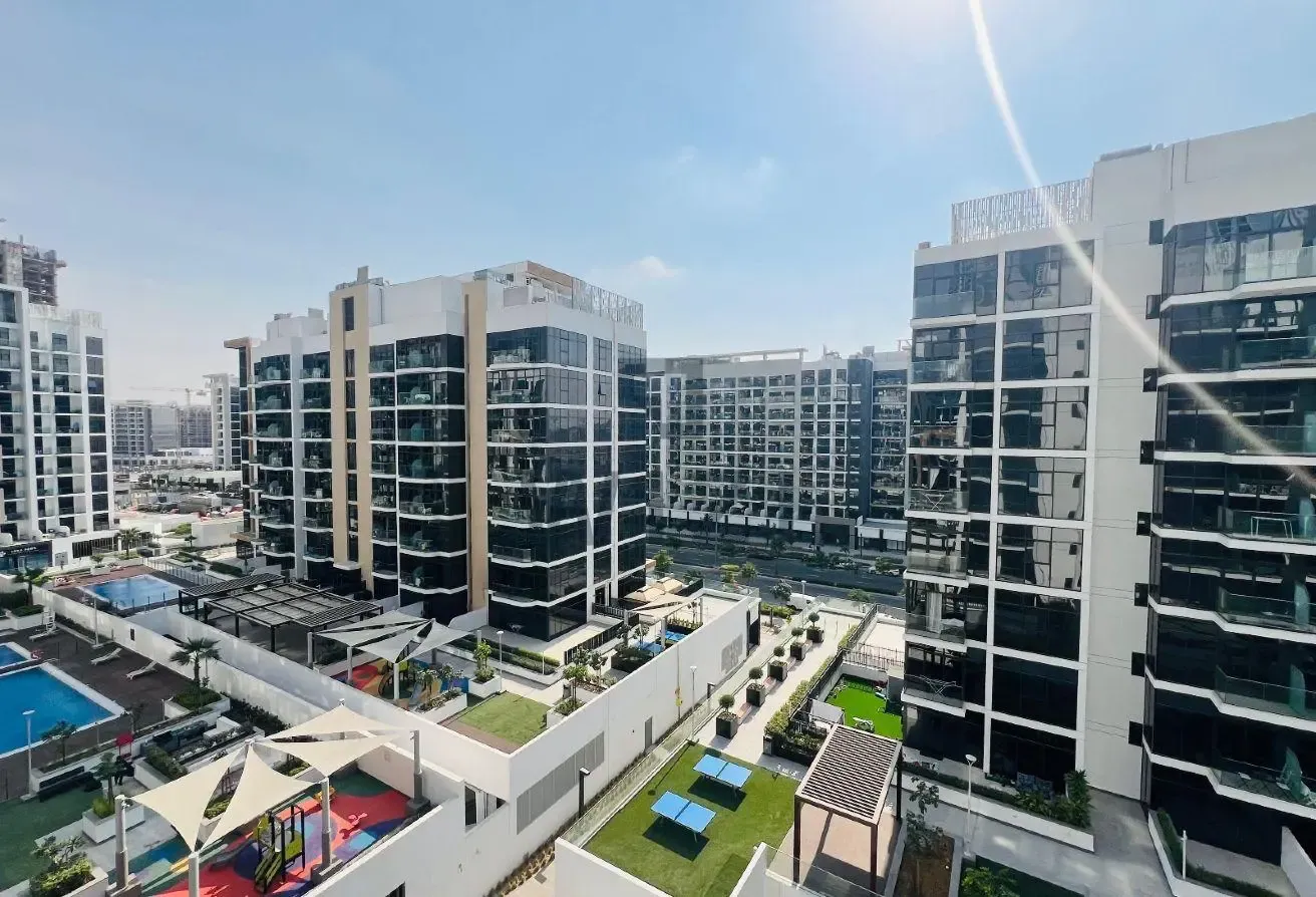 Bright and Spacious | High Floor | Community View