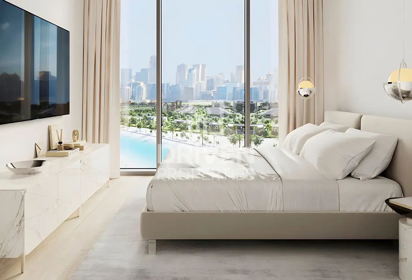 High Floor with Lagoon View | Resale Apt