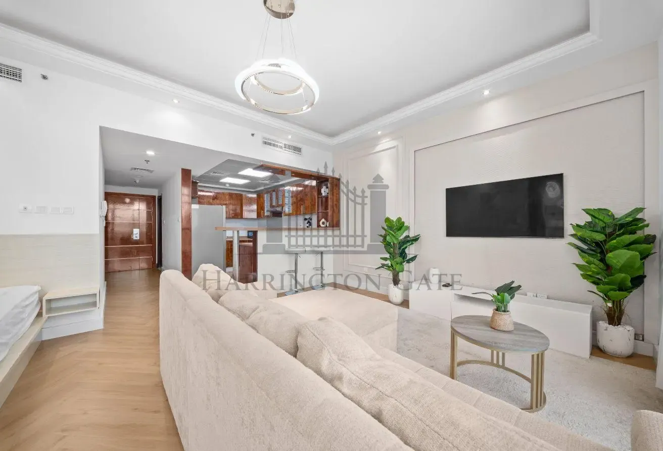 Furnished 2BR Apartment | Prime Location |Marina