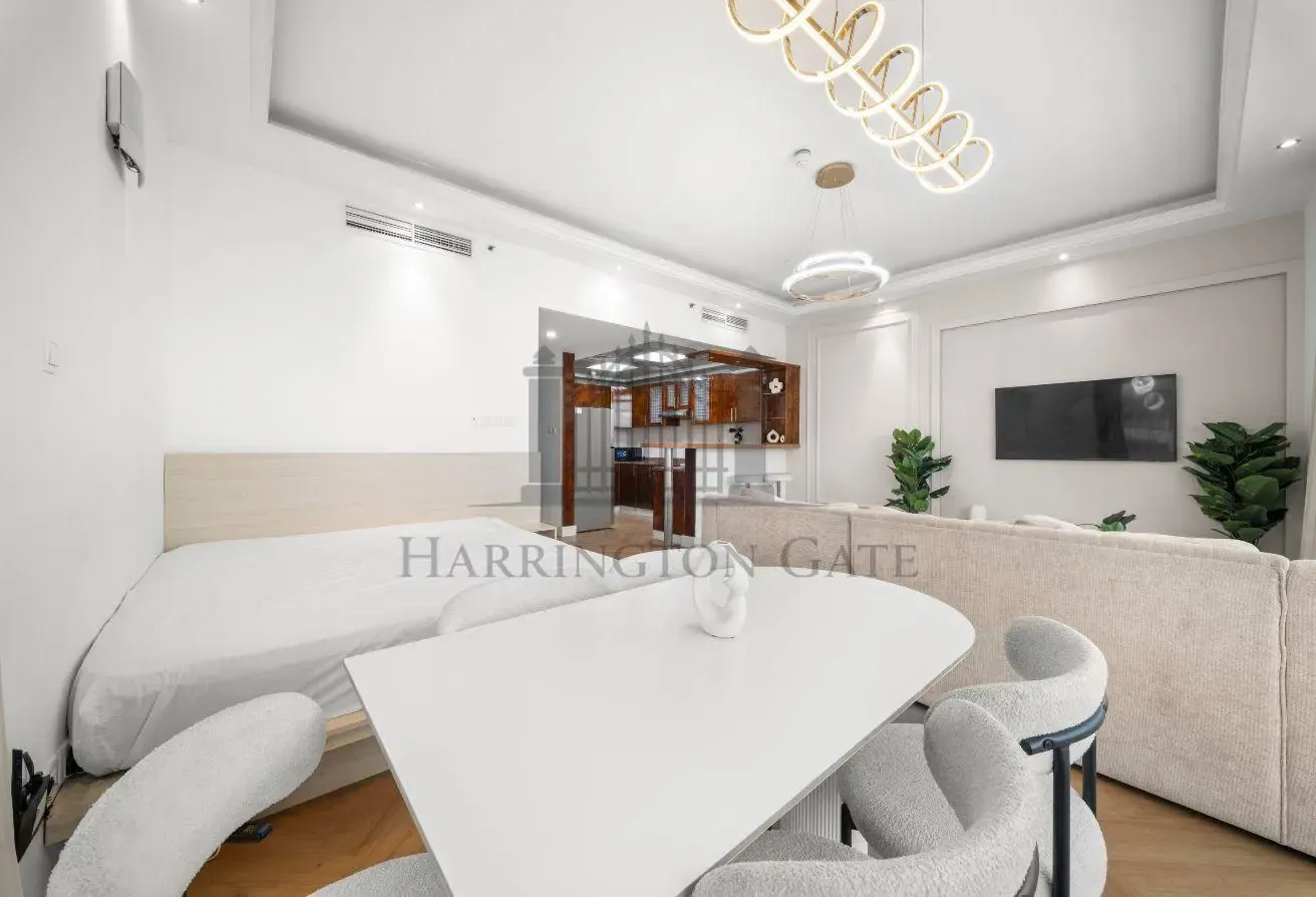Furnished 2BR Apartment | Prime Location |Marina