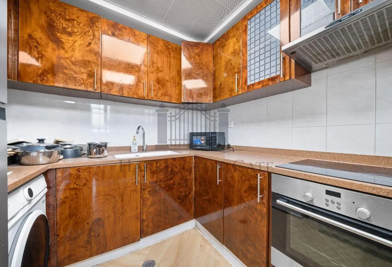 Furnished 2BR Apartment | Prime Location |Marina
