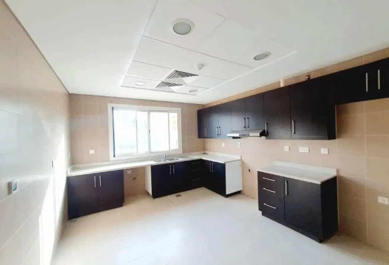 Vacant 3BR+M | Well Maintained | Vaastu Compliant