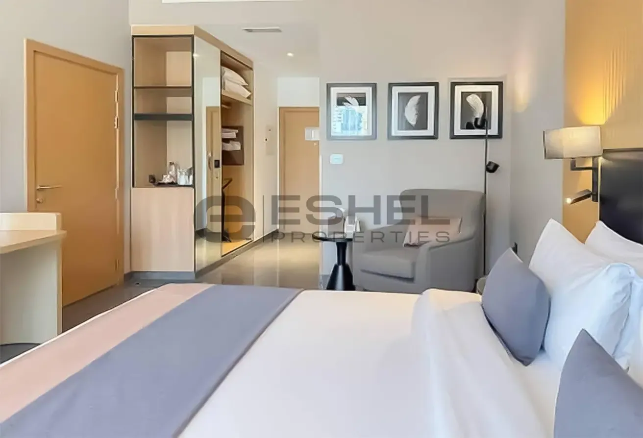Balcony | Furnished | Luxury Hotel Living