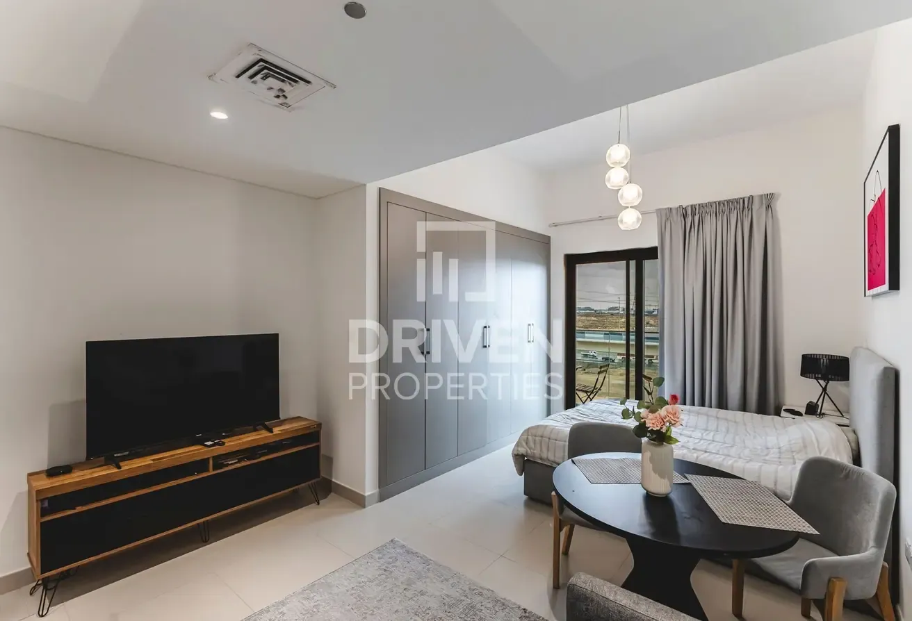 Fully Furnished | Chiller Free Building | Vacant