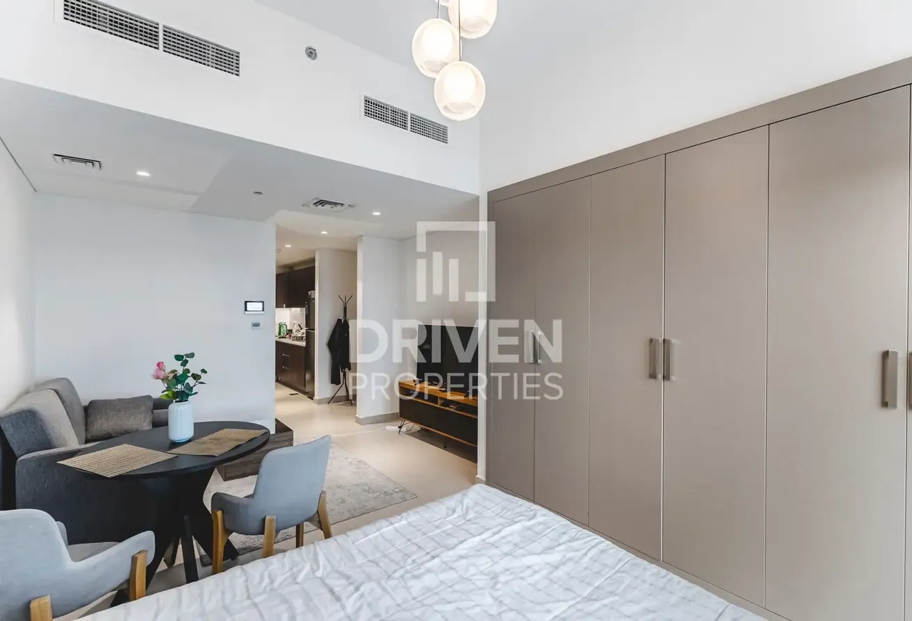 Fully Furnished | Chiller Free Building | Vacant