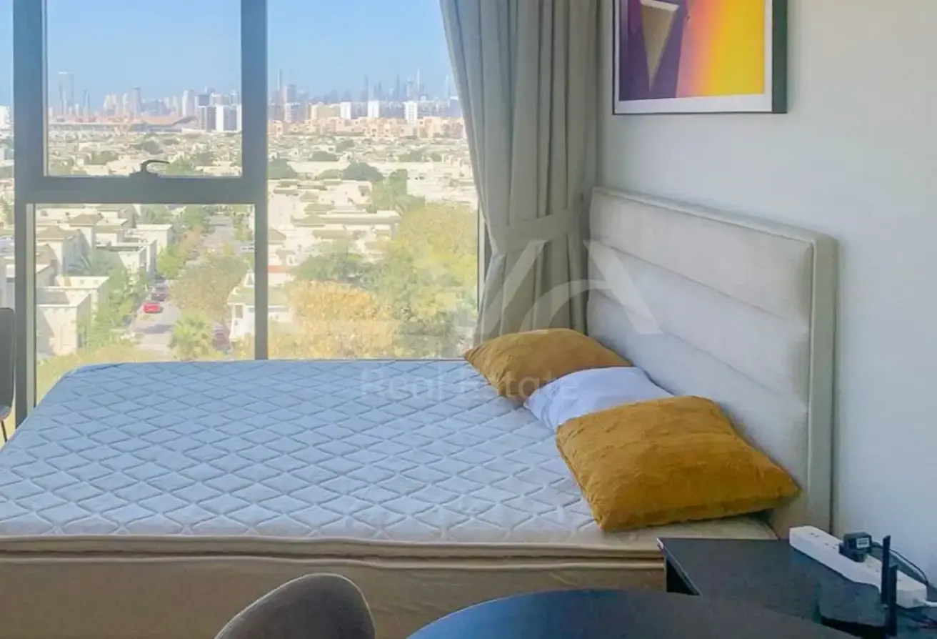 UNFURNISHED | SKYLINE VIEW | NEAR METRO