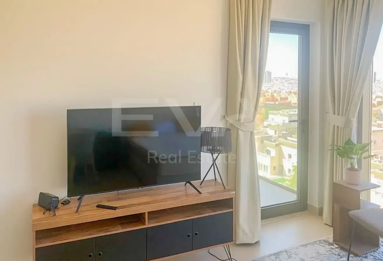 UNFURNISHED | SKYLINE VIEW | NEAR METRO