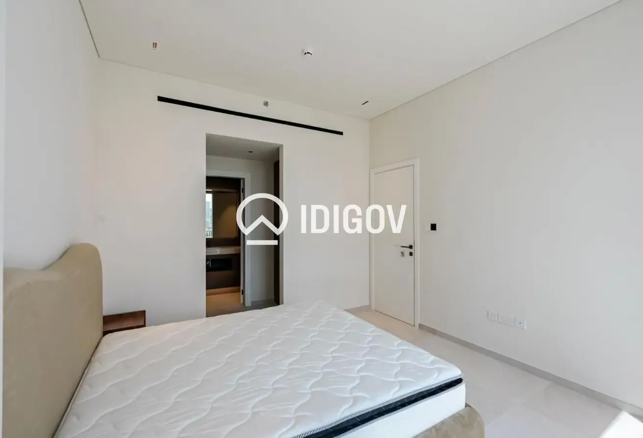Vacant | Furnished | Negotiable | Balcony