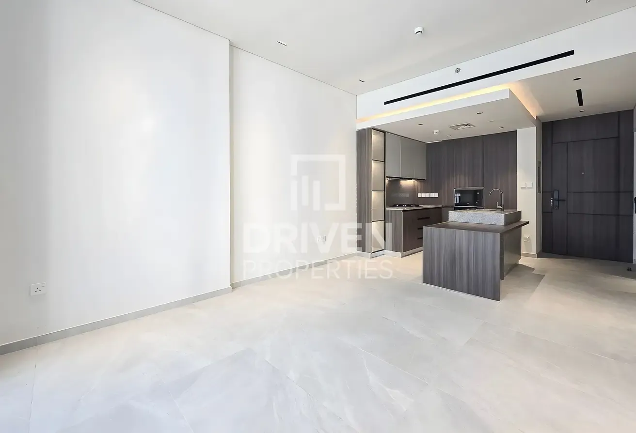 Pool View | Premium Quality | Ideal Location