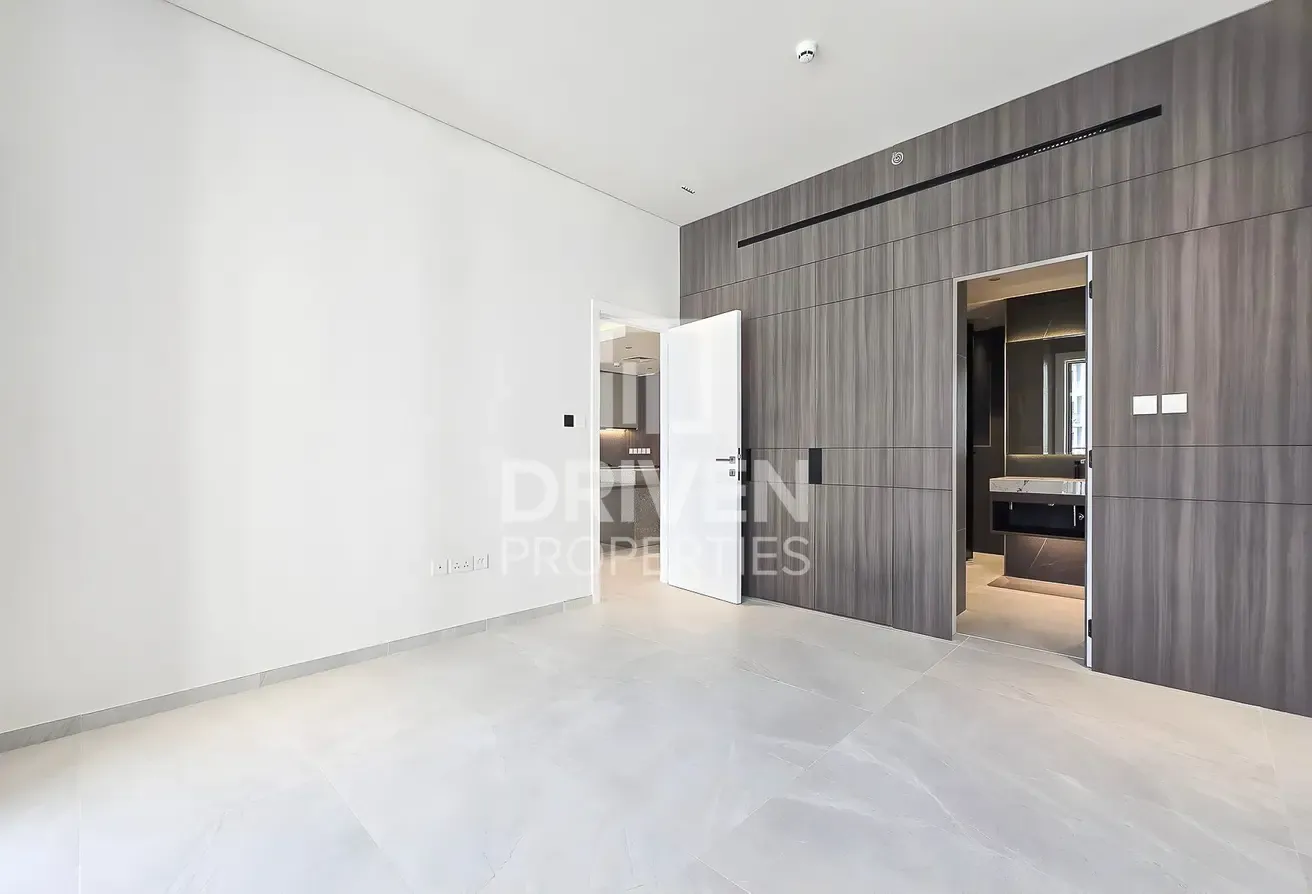 Pool View | Premium Quality | Ideal Location