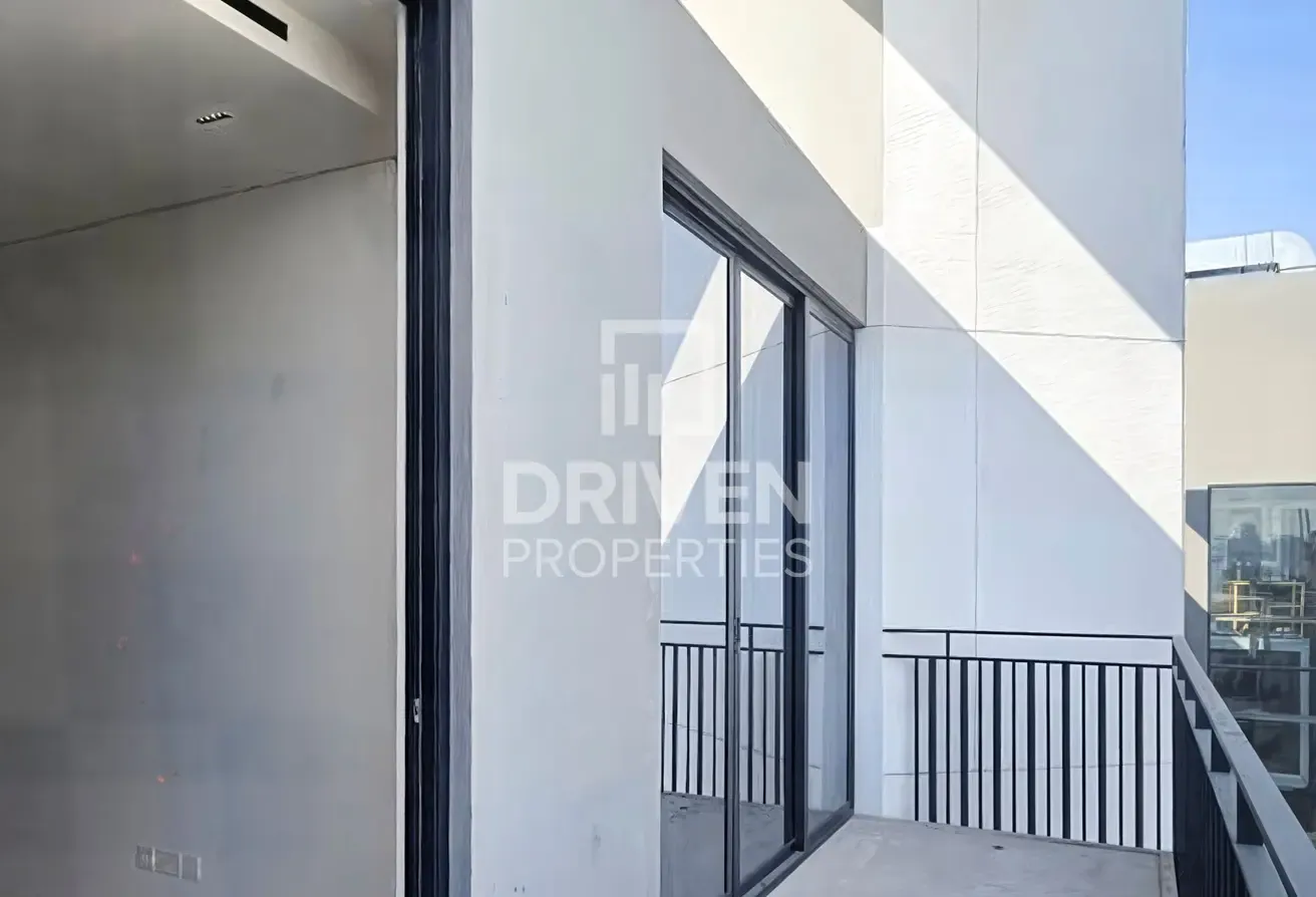 Pool View | Premium Quality | Ideal Location