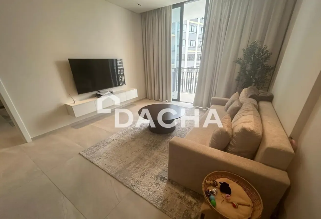 POOL VIEW / FULLY FURNISHED / EXCLUSIVE