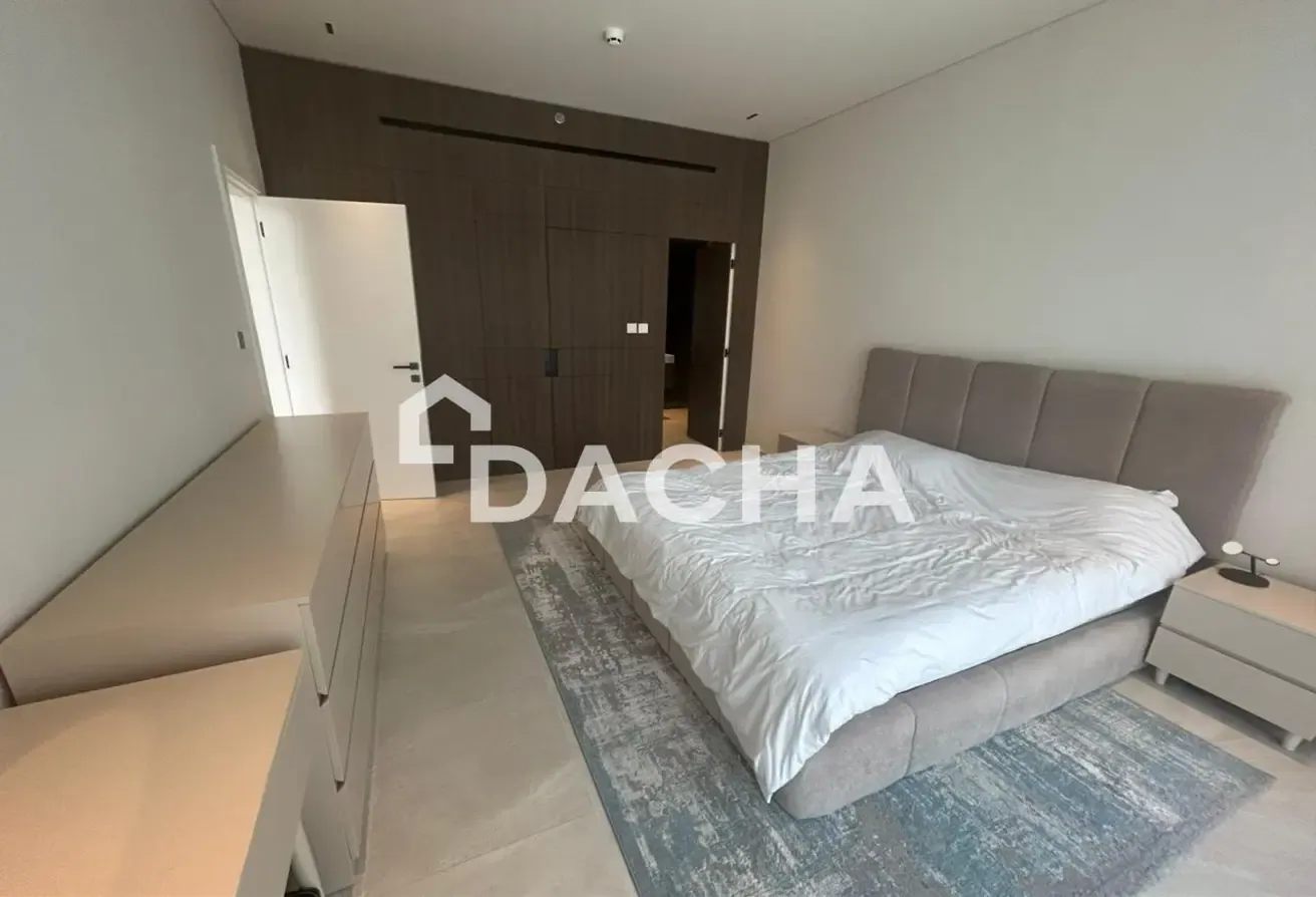 POOL VIEW / FULLY FURNISHED / EXCLUSIVE