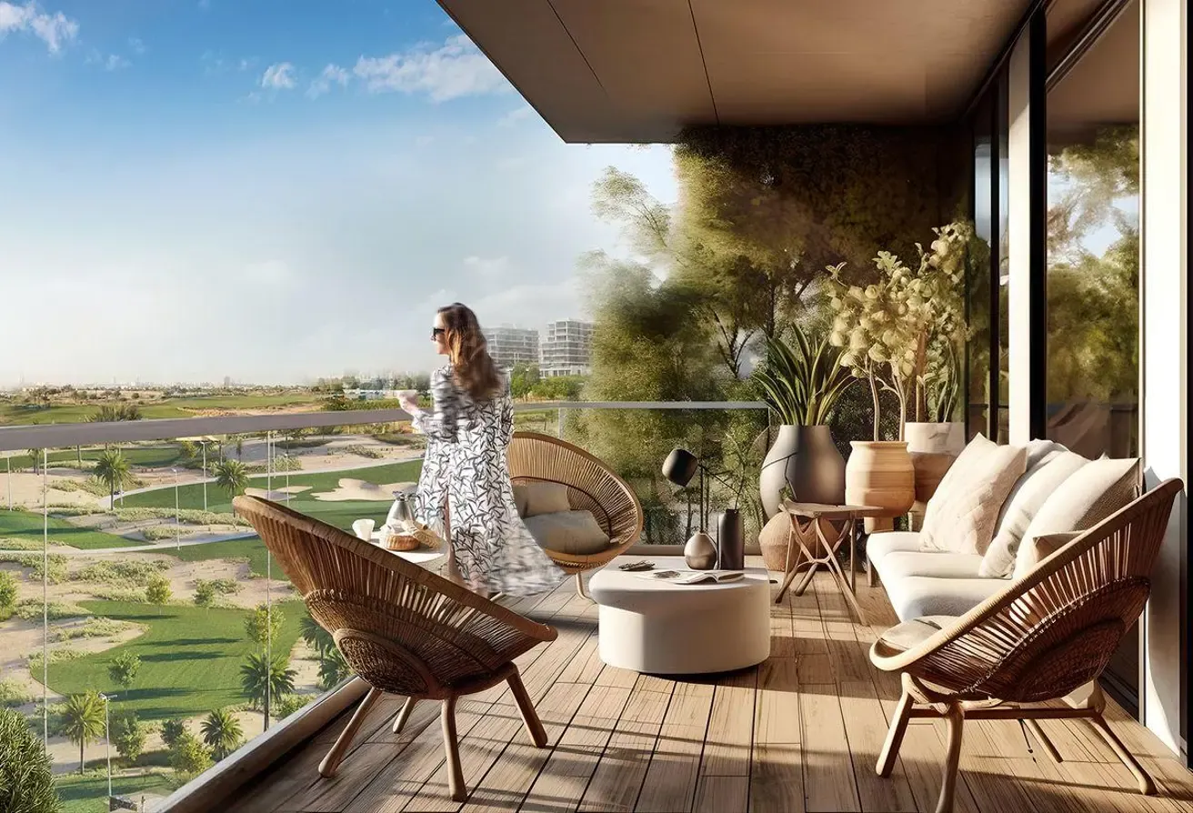 Vey High FloorGolf Course View Selling Below Op