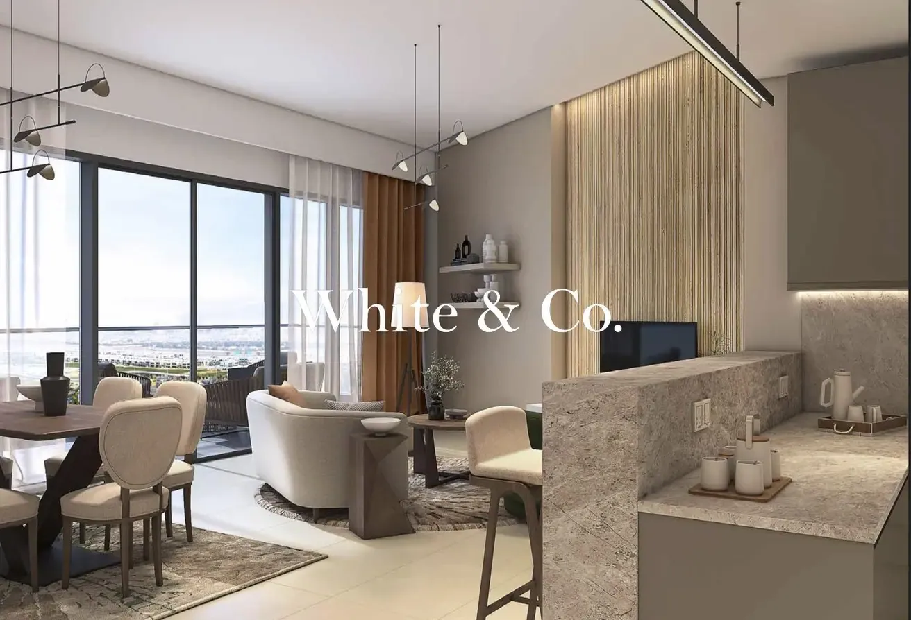 Golf Course View | Study Room | High Floor