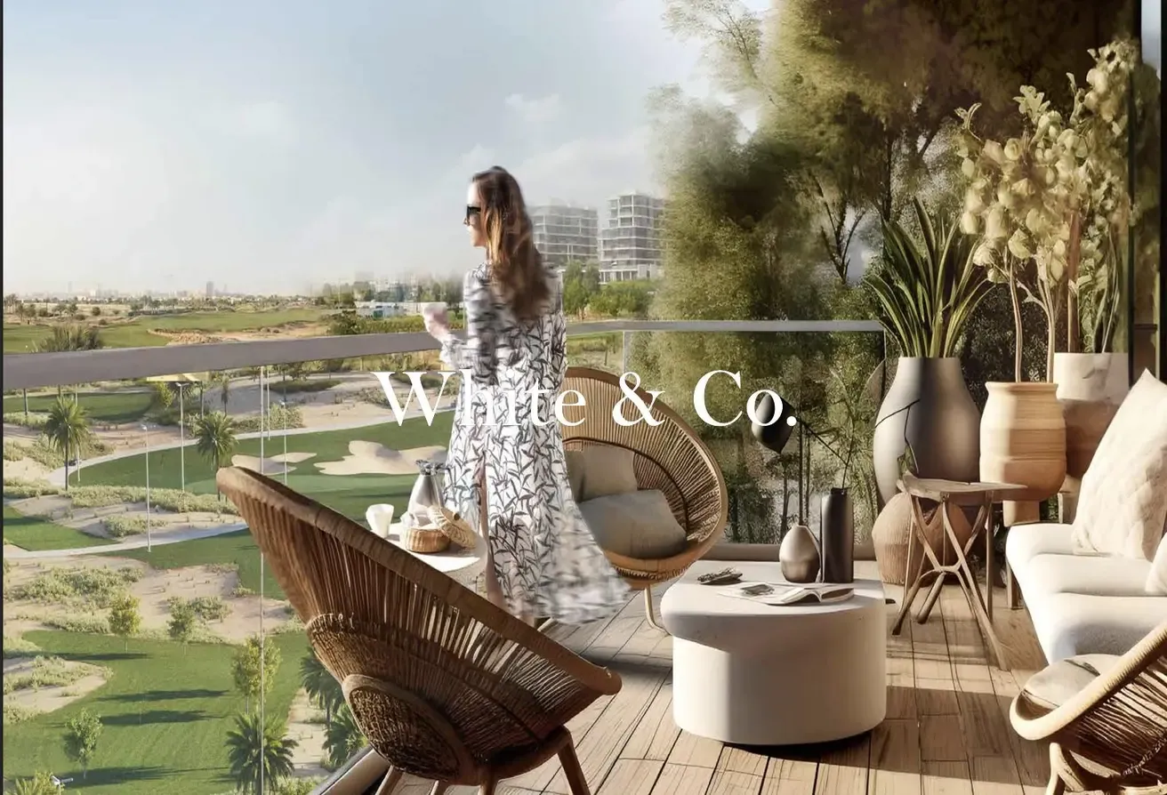 Golf Course View | Study Room | High Floor