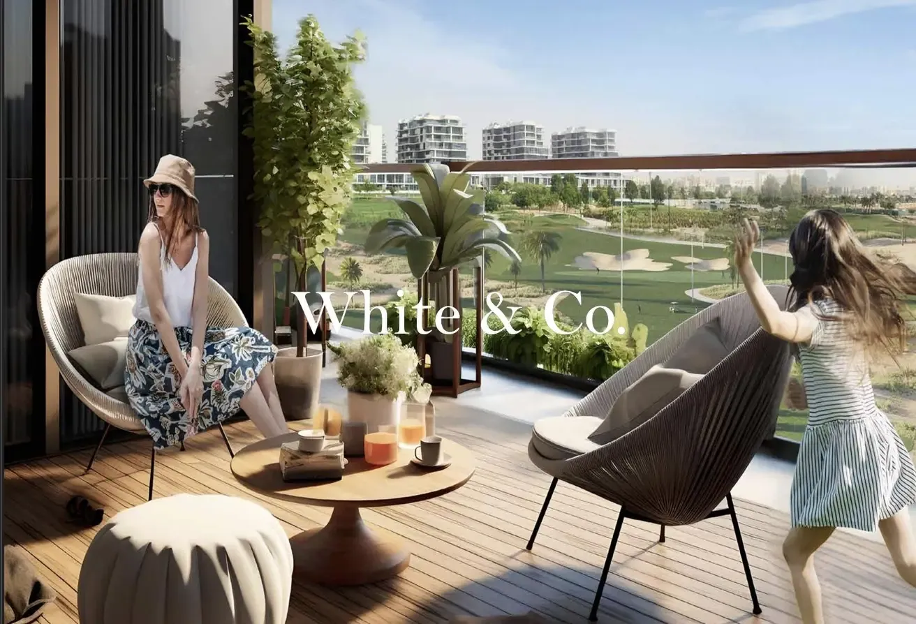 Golf Course View | Study Room | High Floor