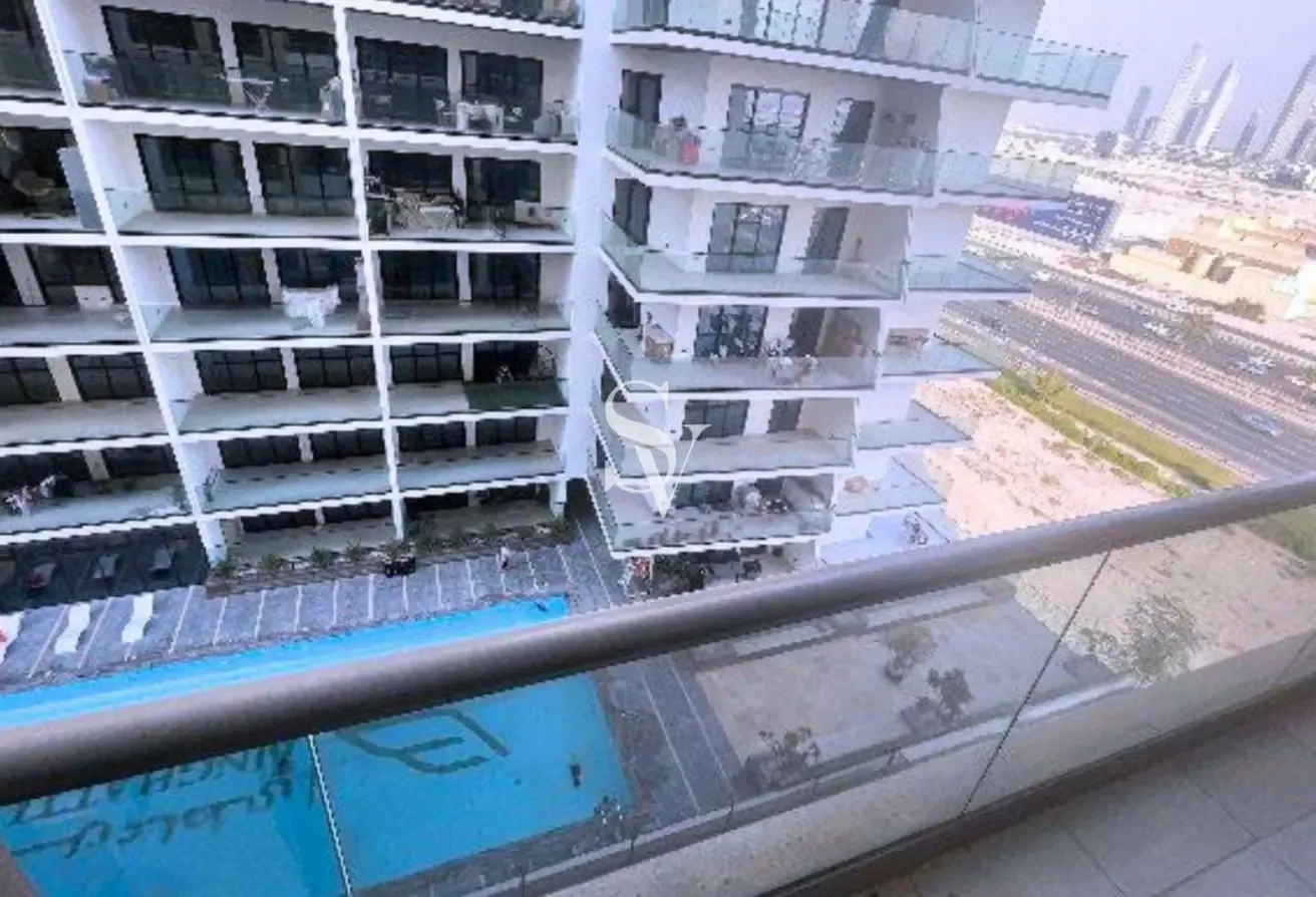 Pool view | Mid Floor | Tenanted | Close to Exit