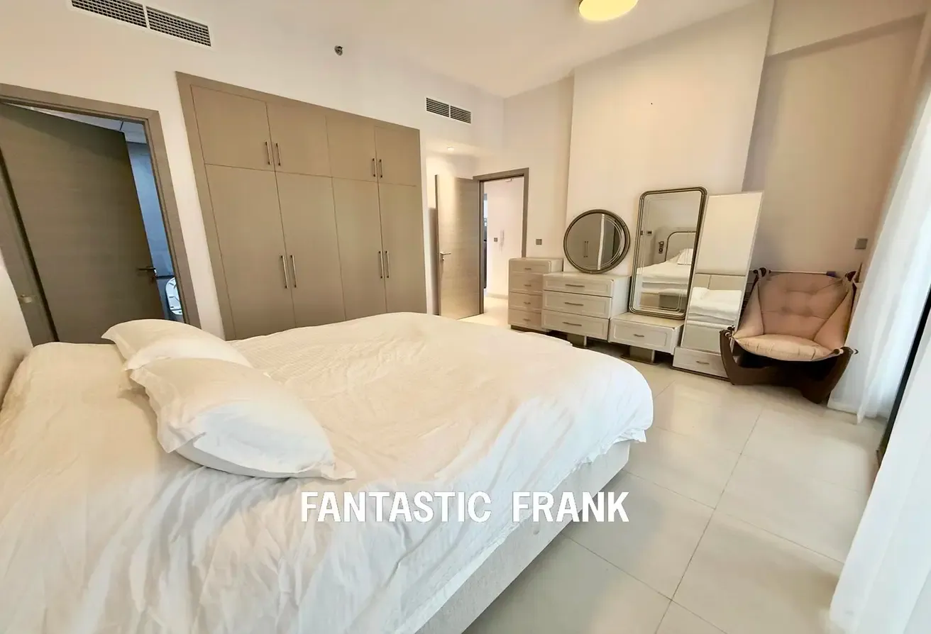 VACANT | Mid-Floor | Specious | Fully Furnished
