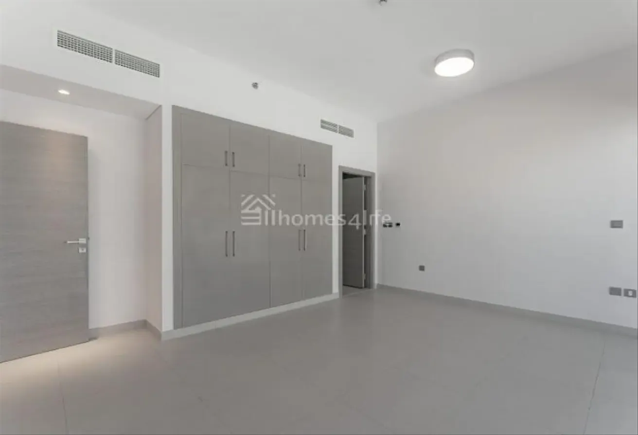 Spacious | Well maintained | High ROI Potential