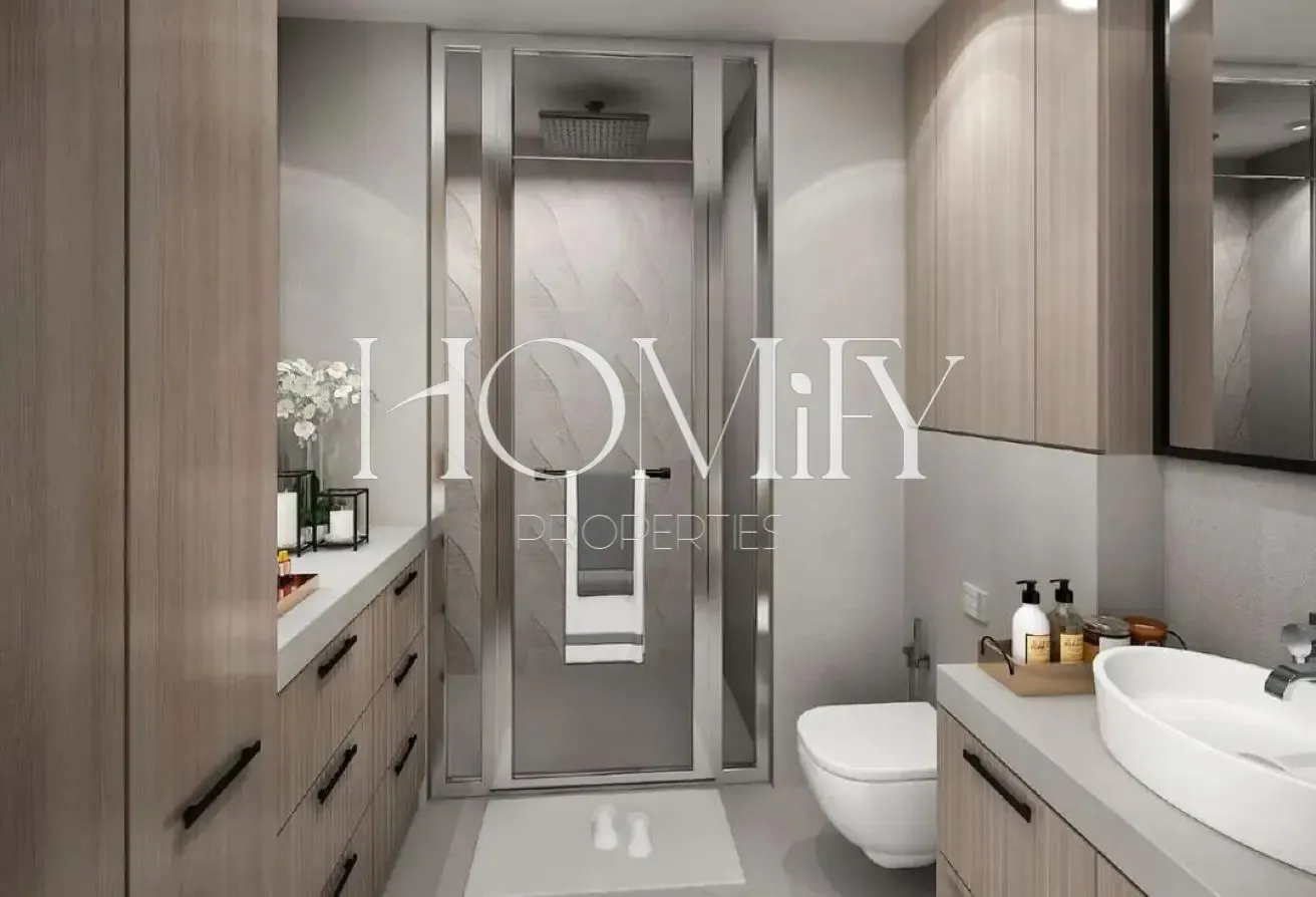 Large 2BHK | High Floor | Pool View