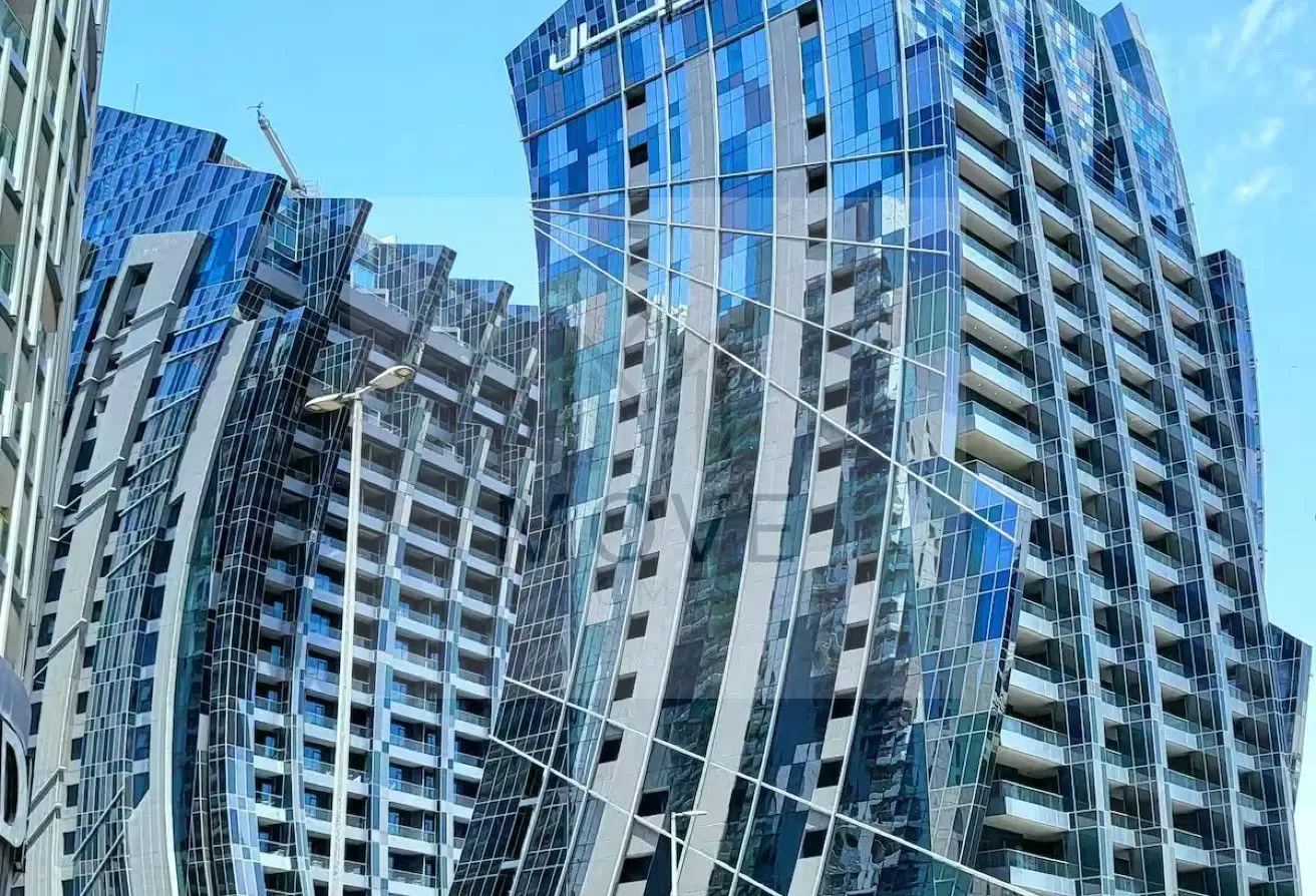 Canal View|Fully Furnished|High floor|Large Studio
