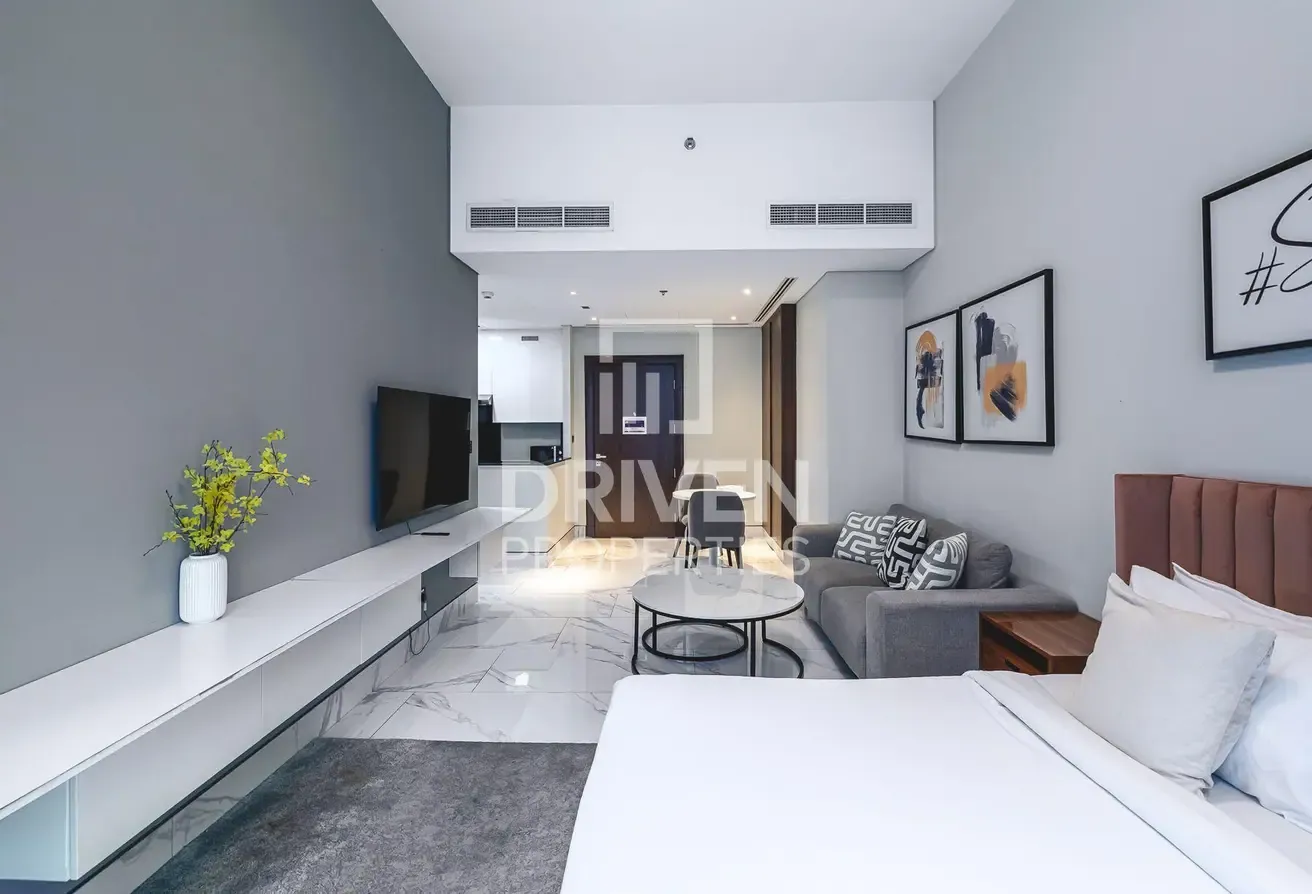 Fully Furnished | Prime Location | Vacant