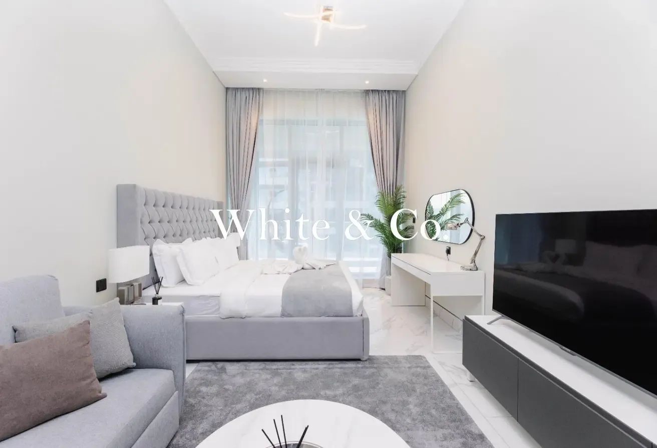 CANAL VIEW | PRIME LOCATION | FURNISHED