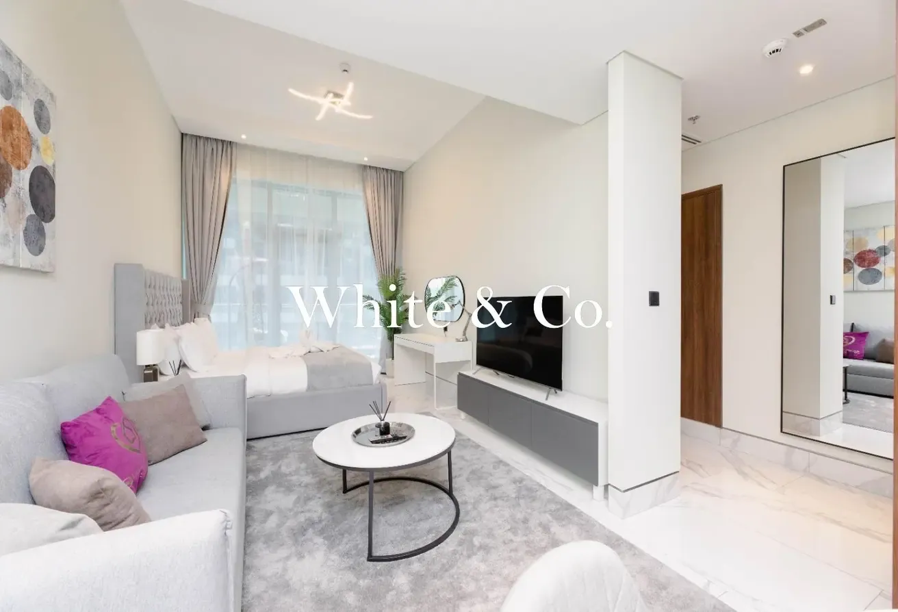 CANAL VIEW | PRIME LOCATION | FURNISHED