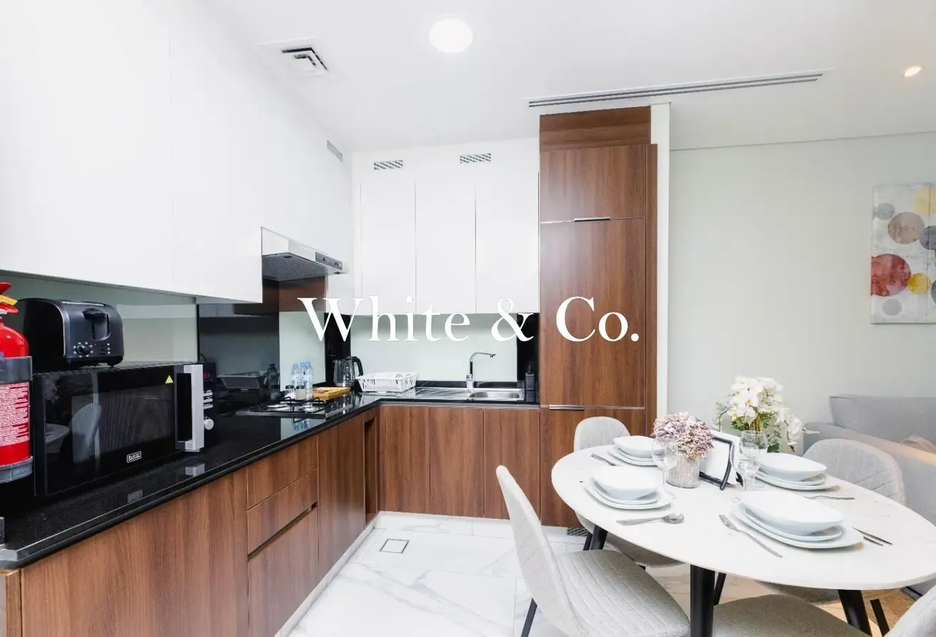 CANAL VIEW | PRIME LOCATION | FURNISHED