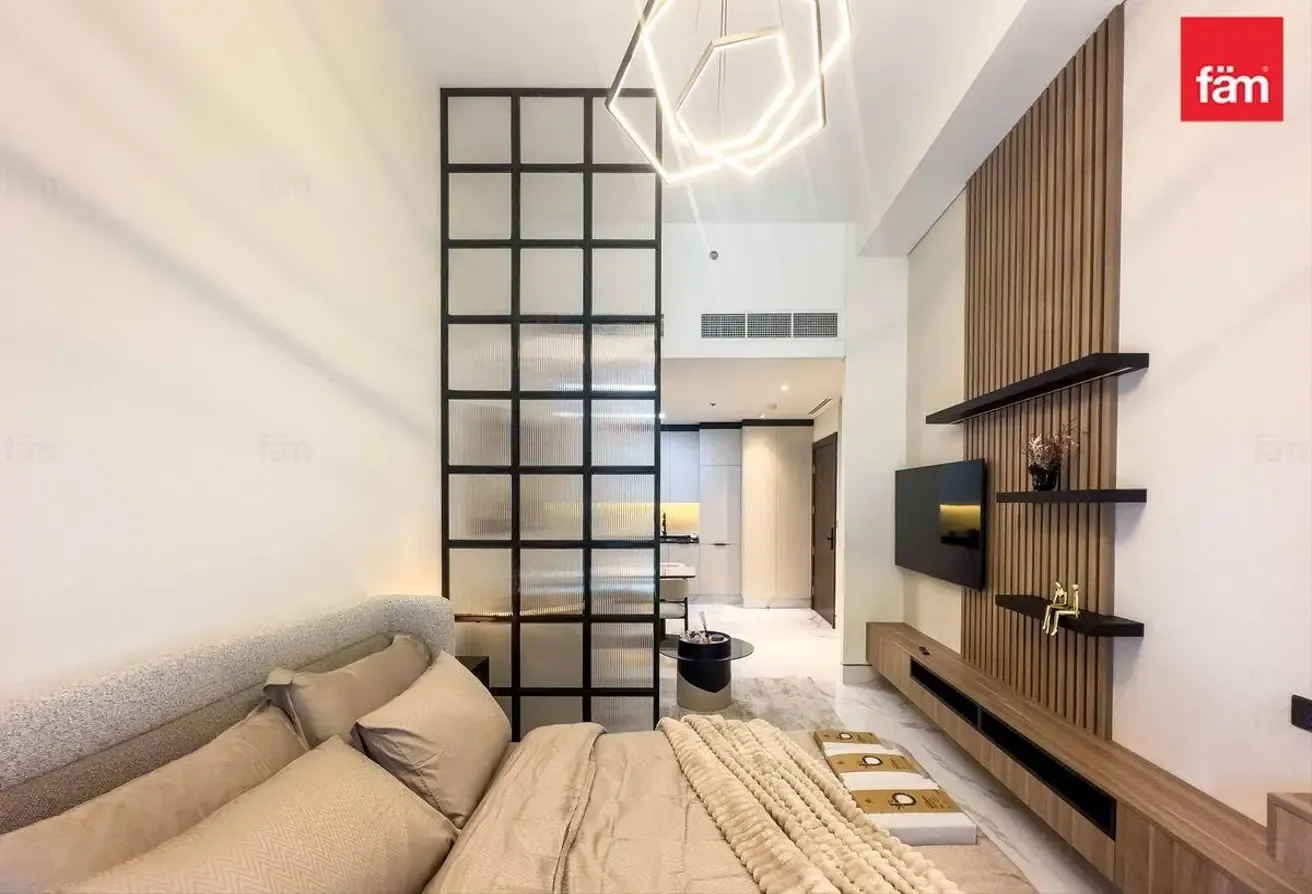 Prime Location | Upgraded | Vacant