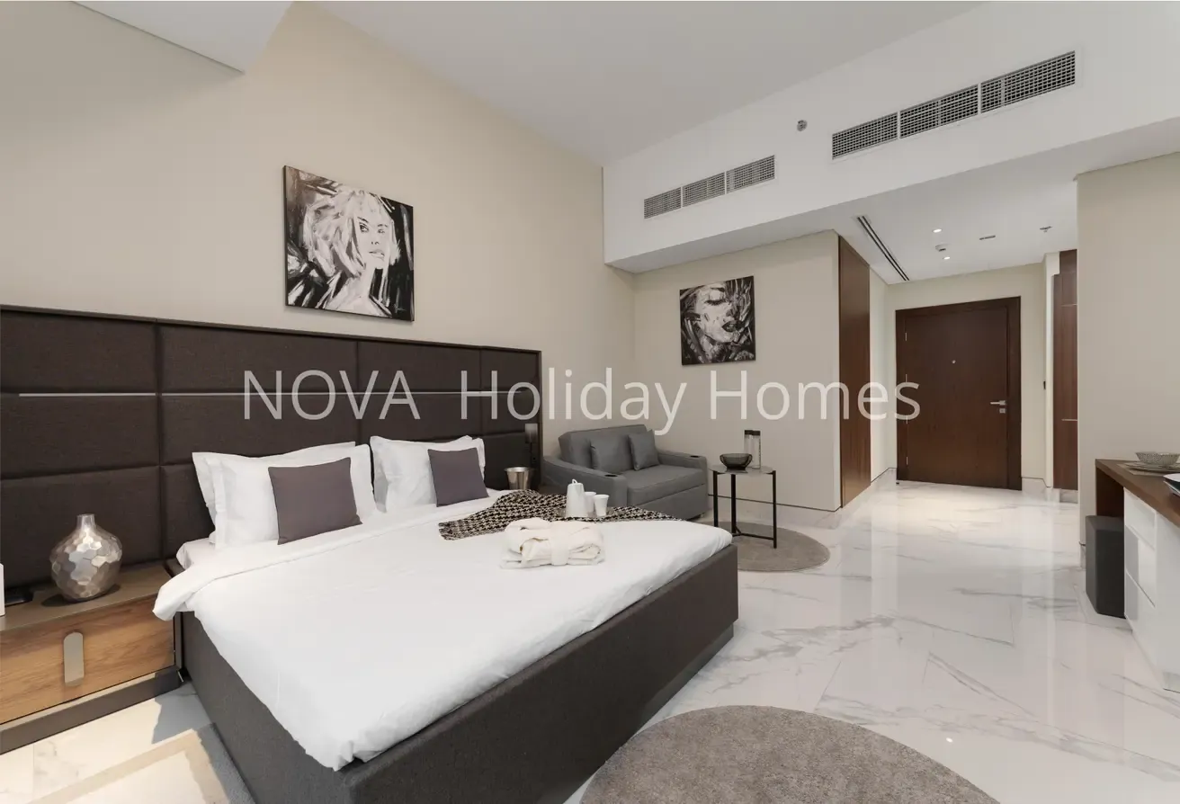 Bills Included! Serviced Stylish Studio in J One