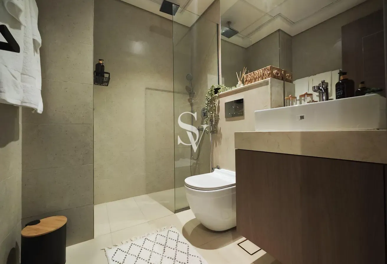 12 chqs | Furnished | Villa view | Chiller Free