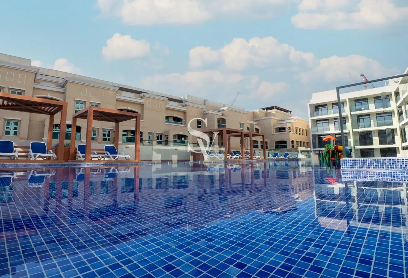 12 chqs | Furnished | Villa view | Chiller Free
