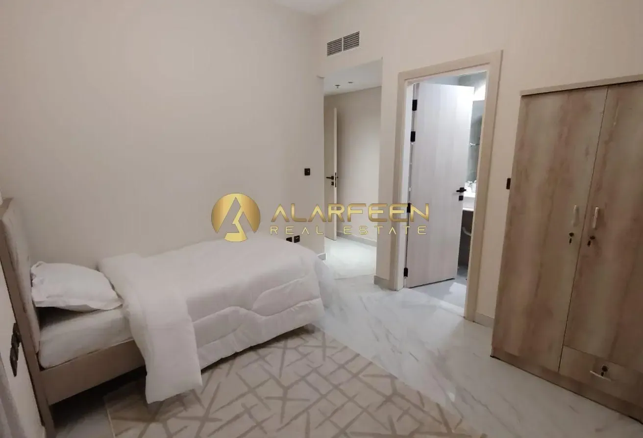Furnished 2BR Apartment | Pool & City Views |