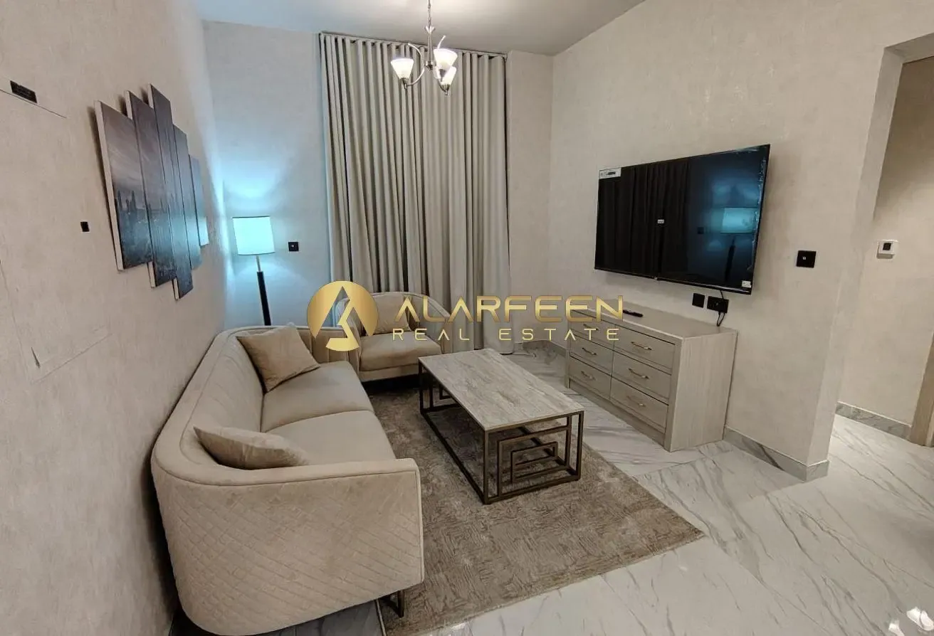 Furnished 2BR Apartment | Pool & City Views |