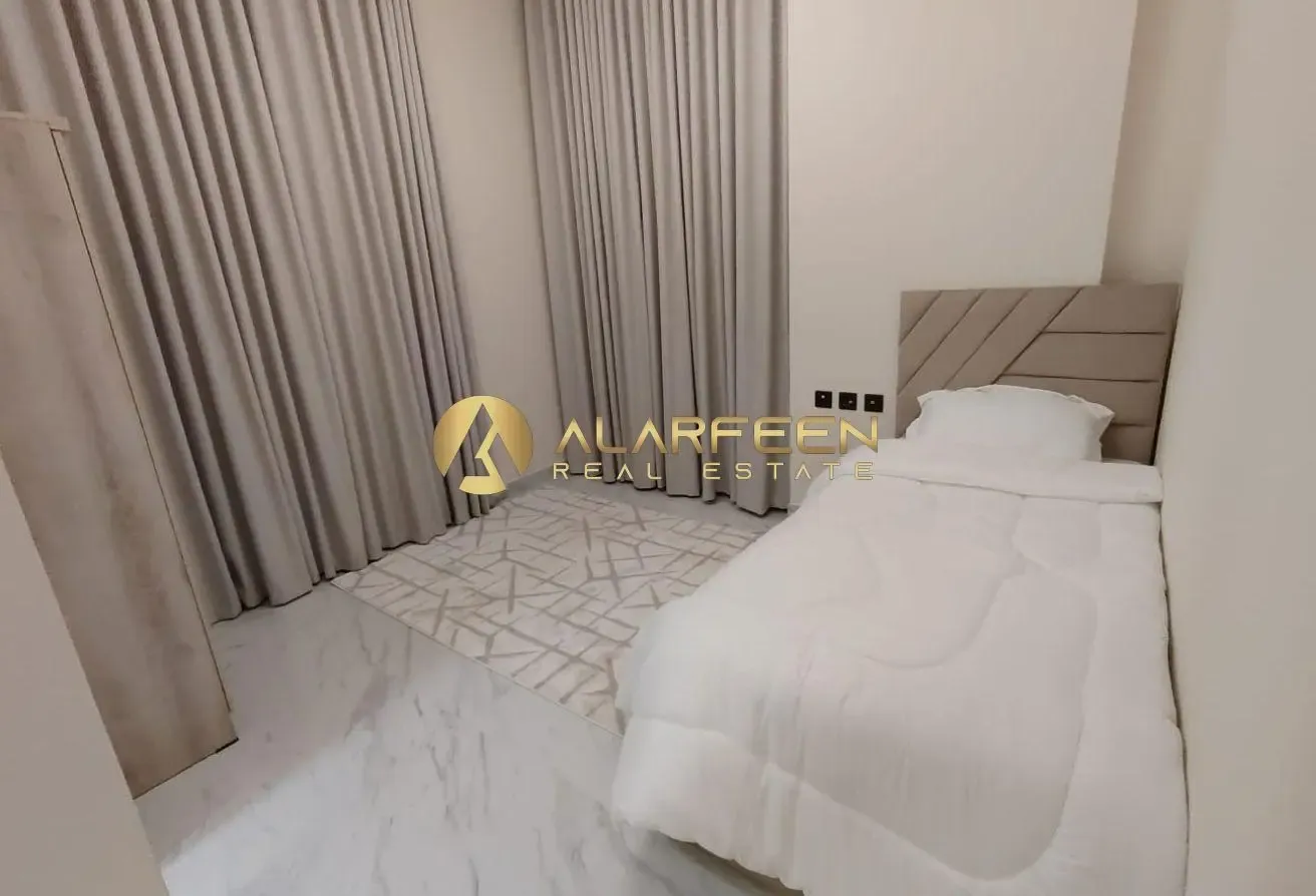 Furnished 2BR Apartment | Pool & City Views |
