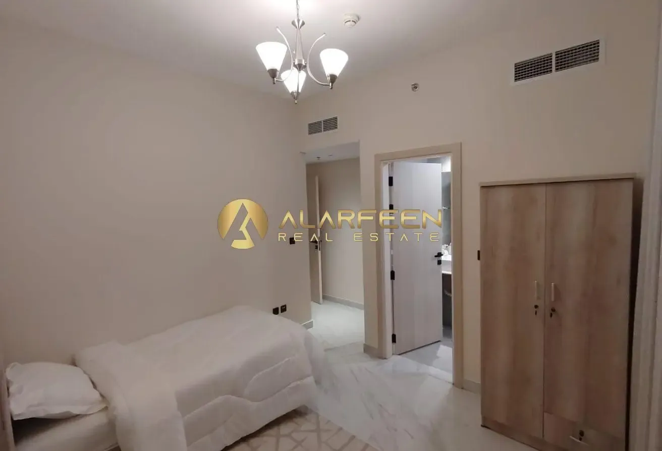 Furnished 2BR Apartment | Pool & City Views |