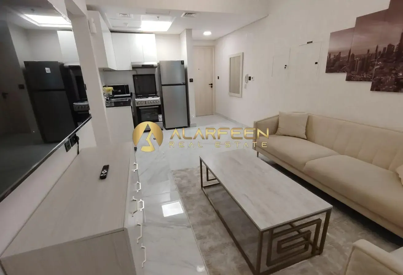 Furnished 2BR Apartment | Pool & City Views |