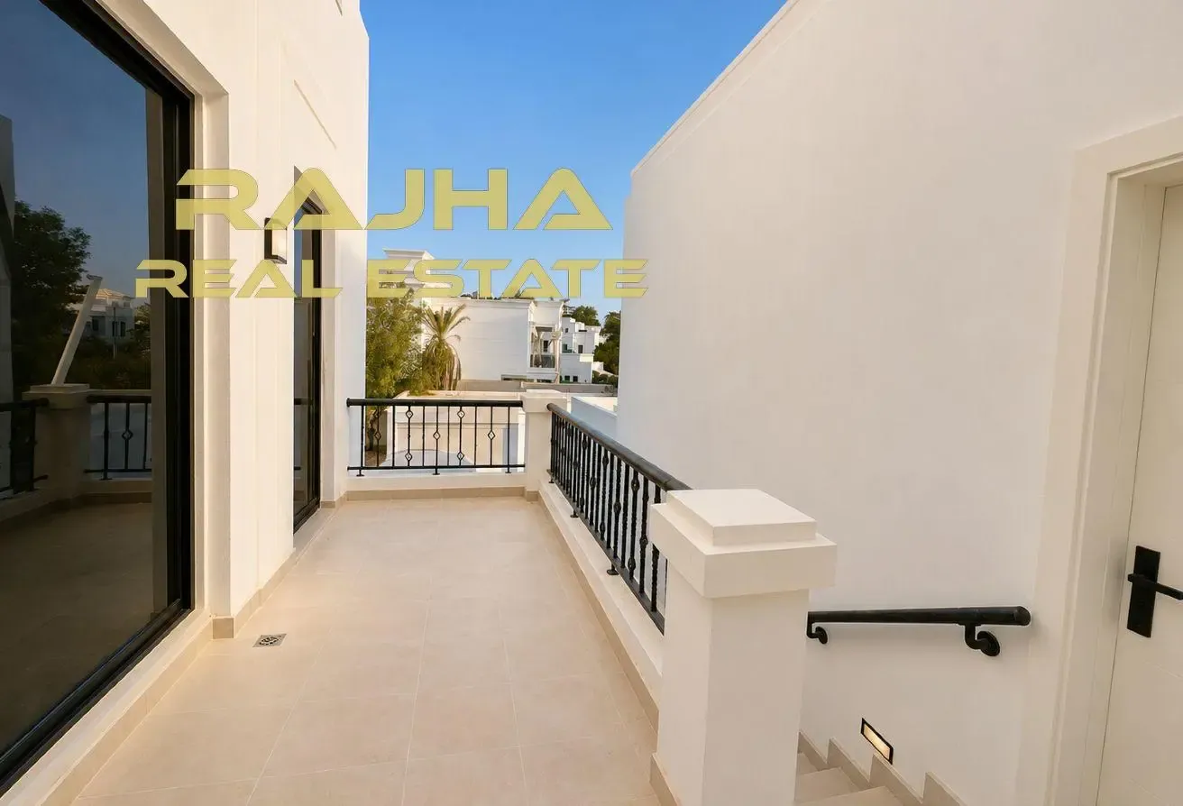 Luxury 6BR Villa | Huge Plot | Ready to Move In