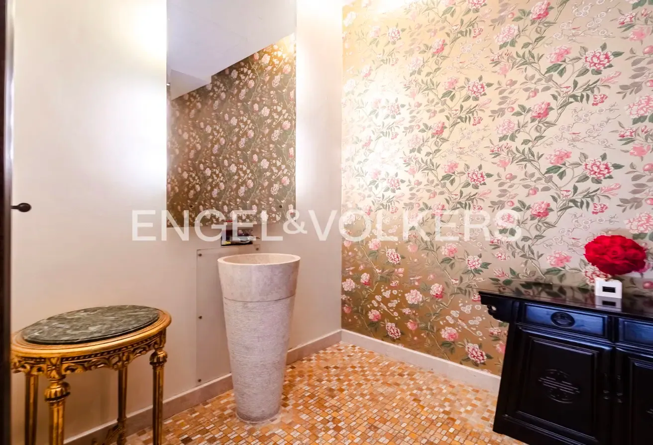 6 Bed | Elevated Plot | Basement | View Today