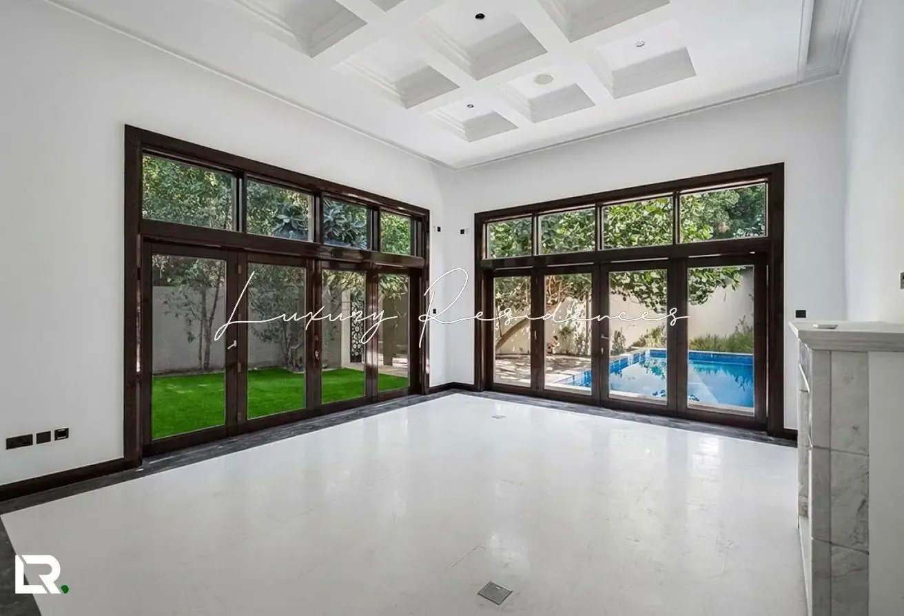 Luxurious 6-Bedroom | Private Pool Villa