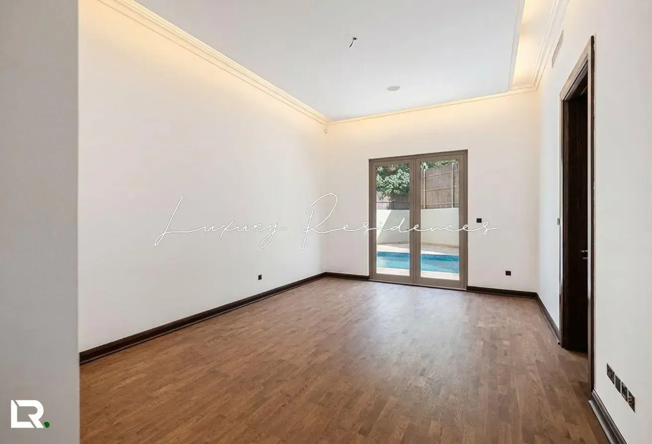 Luxurious 6-Bedroom | Private Pool Villa