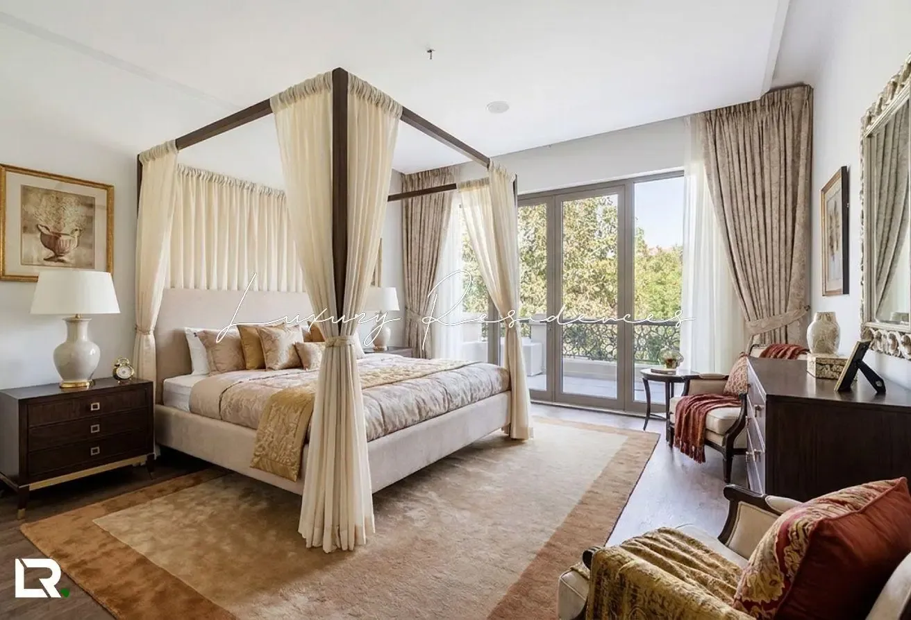 Luxurious 6-Bedroom | Private Pool Villa